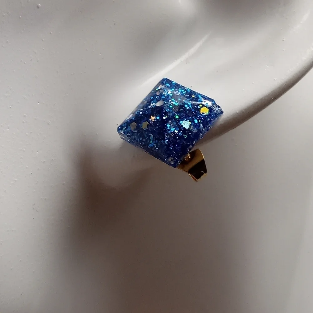 5/$25 Hand Crafted Blue Elegant Earrings